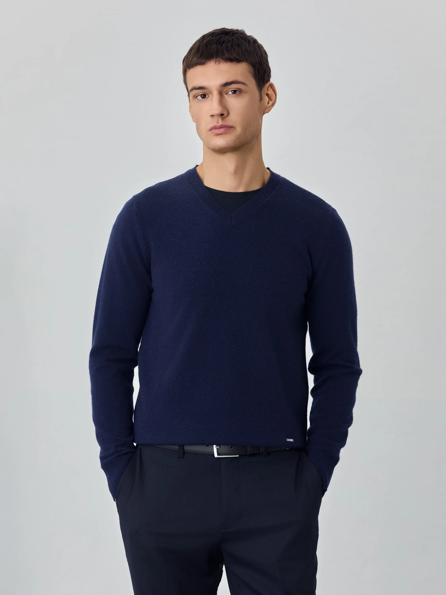 Machine Washable V-Neck Sweater With Long Sleeves In Lambswool Blend - Image 4
