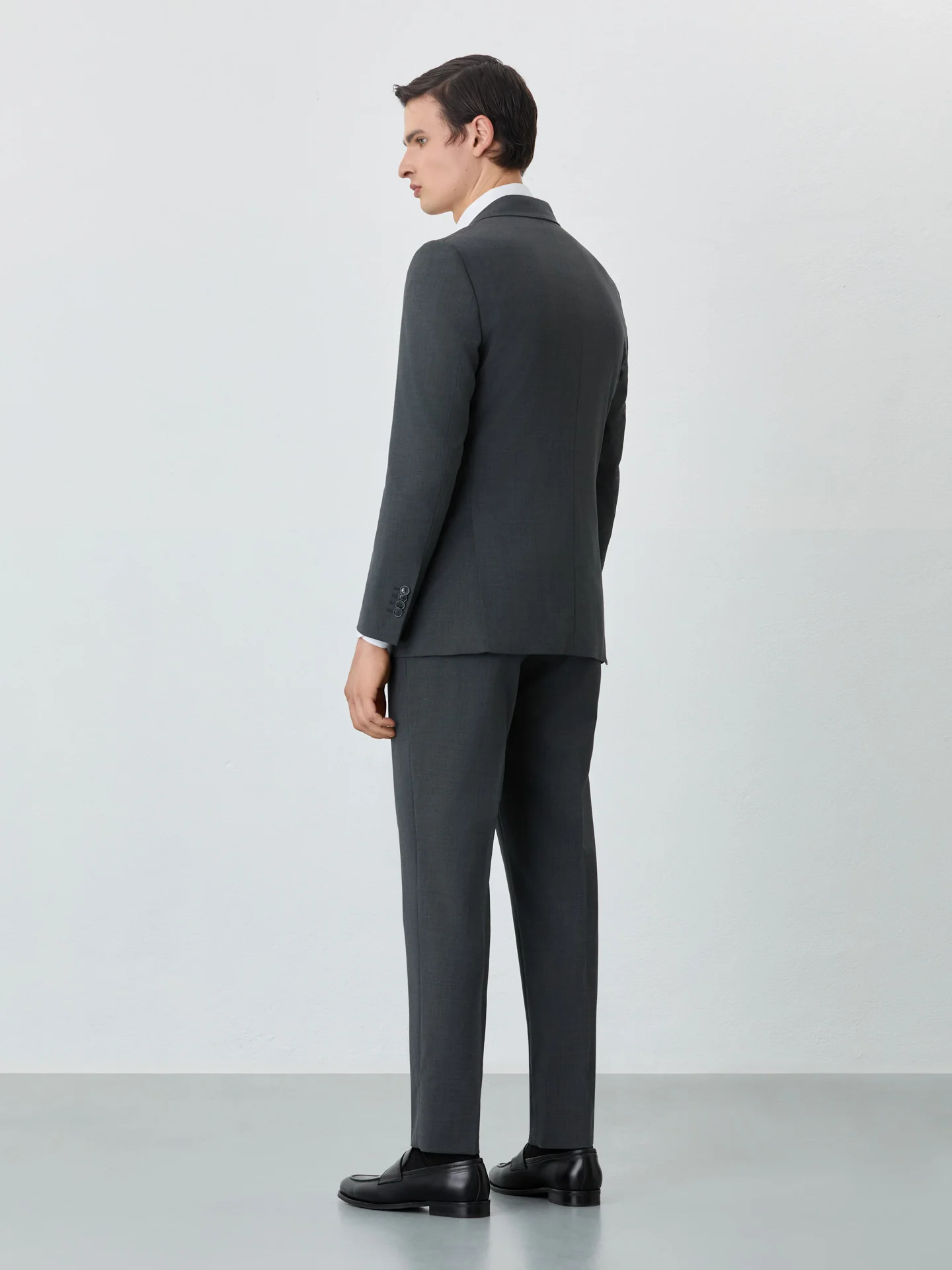 Slim Fit Premium Suit In Wool - Image 3